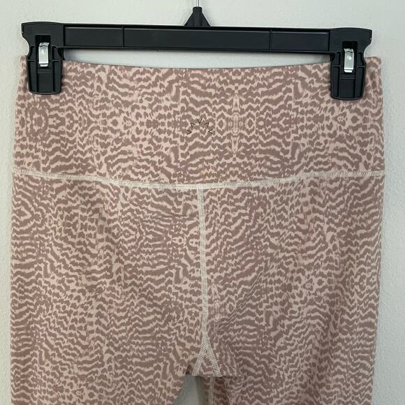 Varley Duncan Leggings Rose Feather Print Neutral (Size S) - Picture 6 of 7